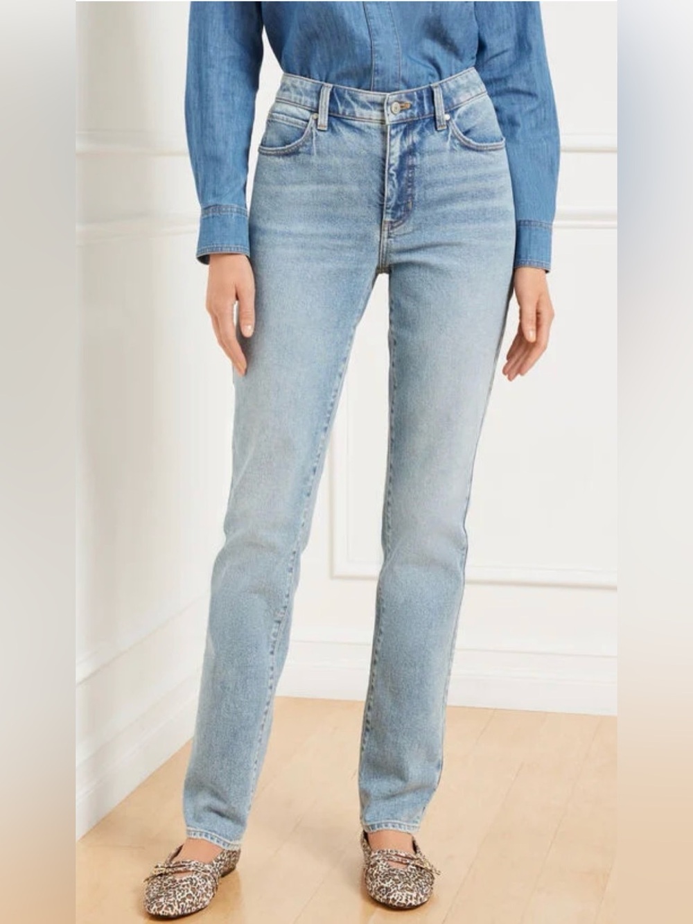Talbots Light Wash Straight Leg Jeans Women's Size 8